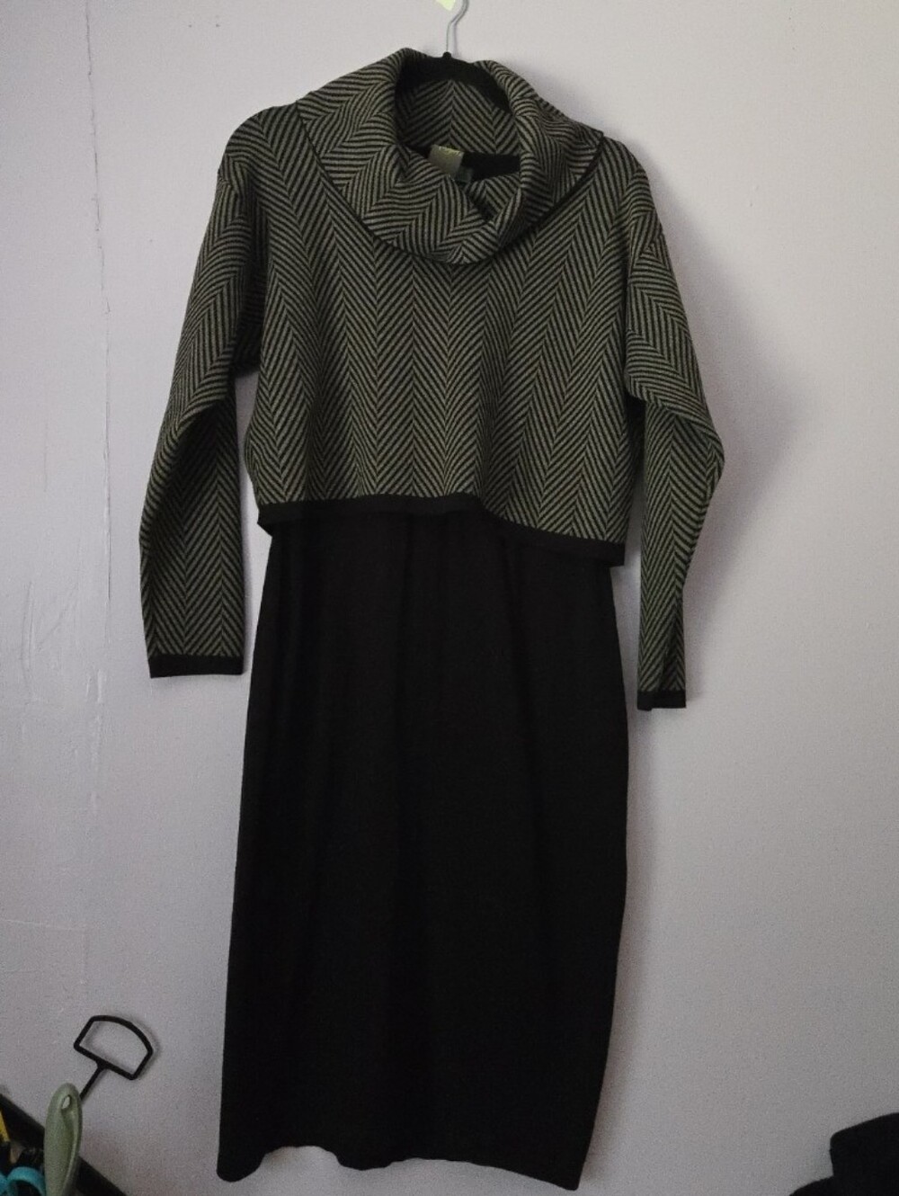 Taylor Grey and Black Sweater Dress